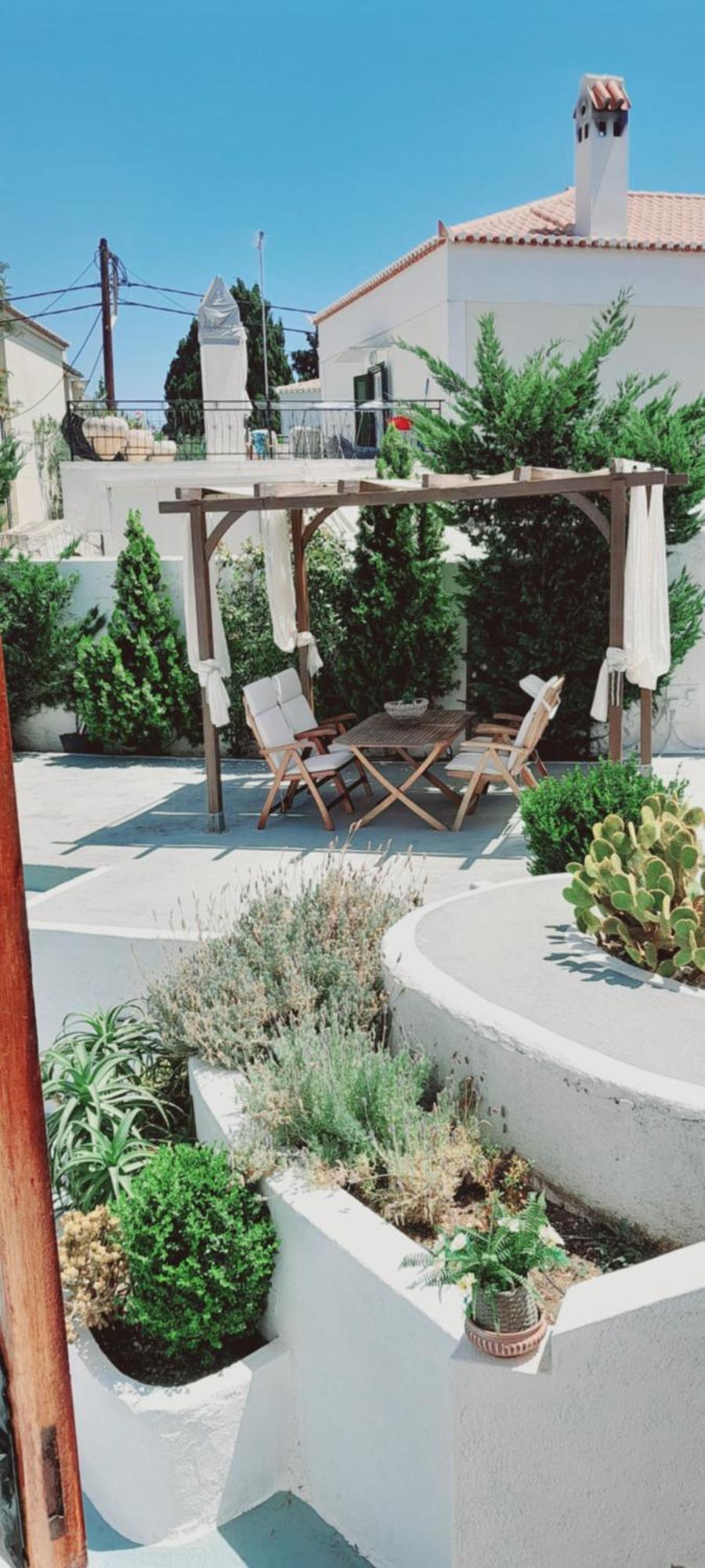 Sunblaze Studios1 * Spetses Town